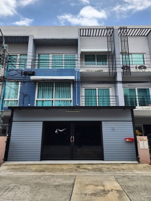 ให้เช่าทาวน์โฮม 3 ชั้น 4 ห้องนอน หมู่บ้าน กรีนิช รามอินทรา 76 Greenwich Ramintra 76 ติดแม็คโคร รามอินทรา
