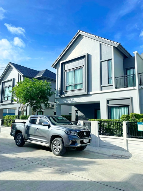 .นิคมพัฒนา ตลาดเมืองมาบตาพุด 4.4 กม.ให้เช่าบ้าน 2 ชั้น นิคมอาร์ไอแอล ระยอง 4.2 กม สุดหรู 170 ตร.ม. 45 ตร.วา. 3 นอน 3 น้ำ  บริทาเนีย