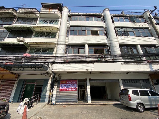 ขายตึก 3 คูหา 5 ชั้น เนื้อที่ 135 ตรว. ซอยรามคำแหง 42 บางกะปิ กรุงเทพ