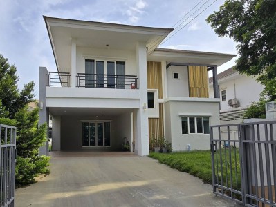 หลังบ้านติดทะเลสาบ! เงียบสงบ ร่มรื่น!! ขายบ้านเดี่ยว เดอะ เลควิลล์ พระราม 2 (The Lake Ville Rama 2) 80.9 ตร.วา ใกล้เซ็นทรัลมหาชัย