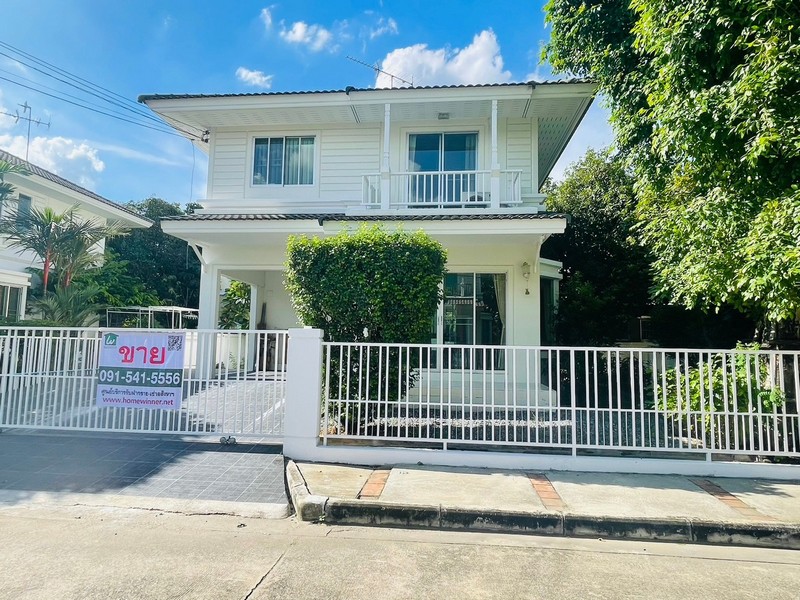 ขายบ้านเดี่ยว 2 ชั้น พฤกษ์ลดา รังสิต คลอง4 พื้นที่ 51 ตรว 3 ห้องนอน 2 ห้องน้ำ รีโนเวทใหม่ หน้าบ้านหันทางทิศใต้