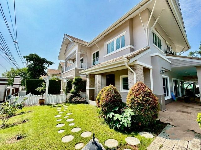 ขาย 13900000 บาท #กุลพันธ์วิลล์15 #ดอยสะเก็ด 165 ตรว. บ้าน 2 ชั้น พร้อมสระว่ายน้ำส่วนตัว ตกแต่งบิ้วอินครบ #หิ้วกระเป๋าพร้อมเข้าอยู่ได้เลย