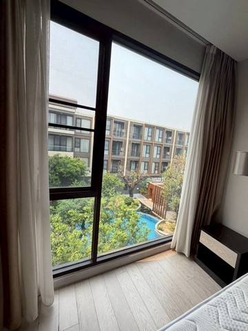 คอนโด วิวสระว่ายน้ำ เฟอร์นิเจอร์ครบ พร้อมอยู่ The 8 Condo
