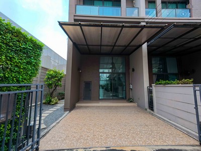 บ้านกลางเมืองรัชโยธิน ทำเลศักยภาพ ใกล้ BTS พร้อมใช้ชีวิตระดับเมือง!! ขายถูกบ้านกลางเมืองหลังมุมขนาด 34.4 ตร.วา ใช้สอย 193 ตร.ม.