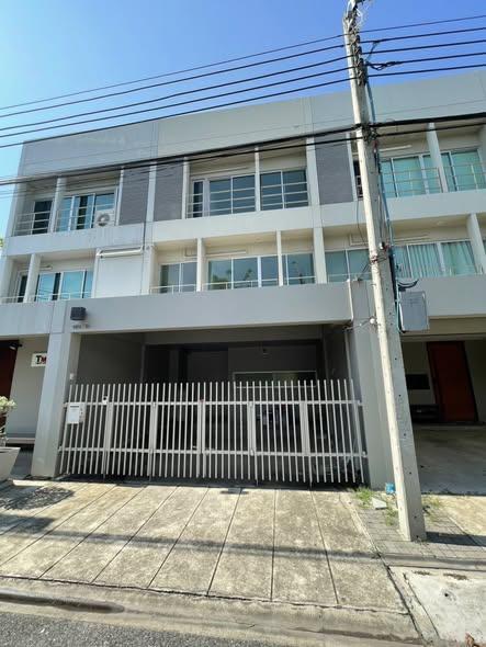 ให้เช่าทาวน์โฮม 3 ชั้น 200 ตร.ม. โนเบิลคิวบ์ พัฒนาการ เขตสวนหลวง ใกล้ทางด่วน