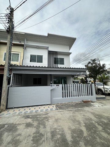 ขายทาวน์โฮม หมู่บ้านเดอะโมดิช บางบัวทอง บางบัวทอง นนทบุรี