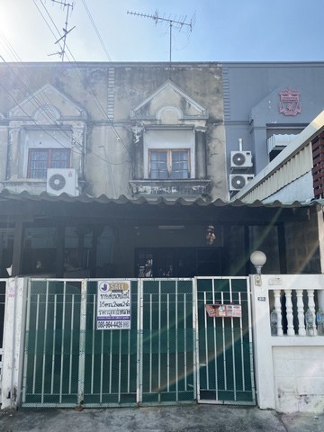 ทาวน์เฮ้าส์หมู่บ้านดวงแก้ว ติวานนท์-ปากเกร็ด ทำเลทองติดตลาดและโรงเรียน ขายราคาต่ำกว่าราคาตลาด