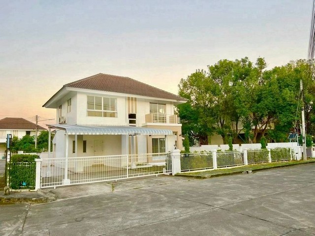 บ้านเดี่ยว 2 ชั้น บ้านหัวมุม โปร่ง โล่ง เป็นส่วนตัว ทำเลดี แม่โจ้