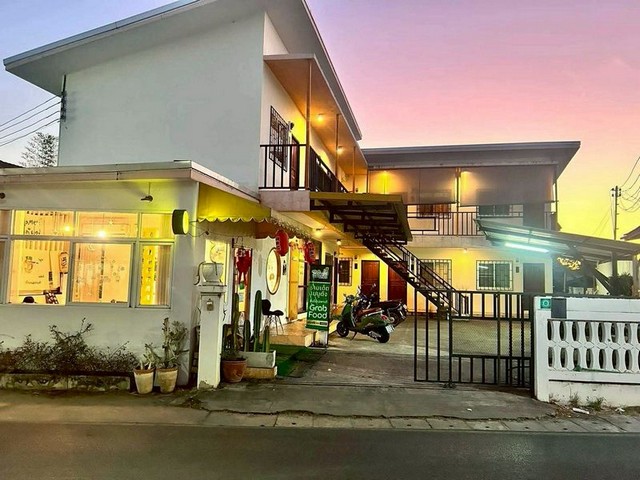 หอพัก 2 ชั้น 13 ห้อง ผู้เช่าเต็ม ทำเลดี ปล่อยเช่าง่าย หางดง