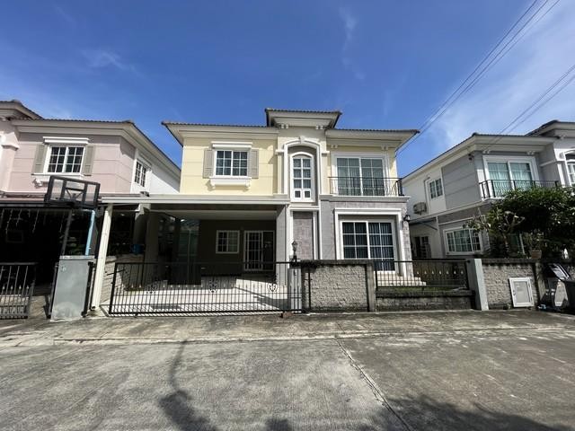 ขายบ้านแฝด 2 ชั้น ซอยนวมินทร์ 42 หมู่บ้าน โกลเด้น นีโอ ลาดพร้าว เกษตรนวมินทร์ เป็นบ้านเปล่า หน้าบ้านหันทิศตะวันออก