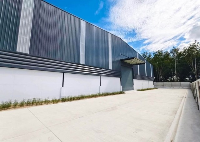 ขายและให้เช่าโรงงานนิคมพัฒนาระยอง พื้นที่ดินทั้งหมด 3 ไร่ 200 ตารางวา ขนาดโรงงาน 3000 ตารางเมตร