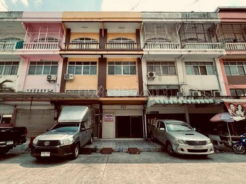 ขายอาคารพาณิชย์ 3.5 ชั้น สุขาภิบาล 5 เหมาะทำออฟฟิศ ร้านค้า ทำเลทอง ย่านผู้คนหนาแน่น ใกล้ตลาดใหญ่ ปล่อยเช่าได้ง่ายมาก