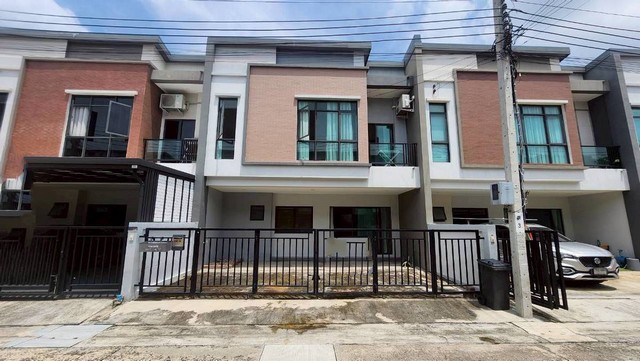 ขาย ทาวน์เฮ้าส์ 2 ชั้น โครงการ  เวิร์ฟ เพชรเกษม เขตหนองแขม กรุงเทพ