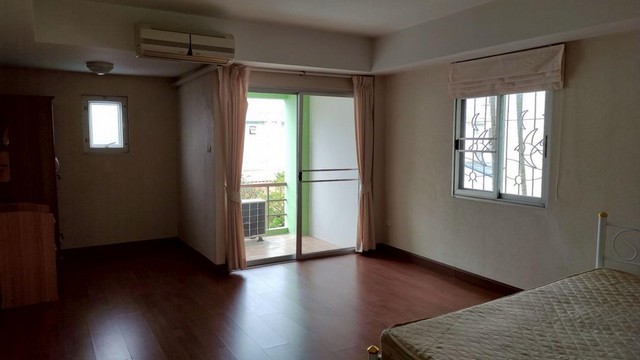 P1895ให้เช่า ทาวน์โฮม หมู่บ้านแฮปปี้แลนด์แกรนวิลล์ หลังมุม ลาดพร้าว101 โพธิ์แก้ว นวมินทร์ โยธินพัฒนา ใกล้นวมินทร์เลียบด่วนMRTลาดพร้าว101