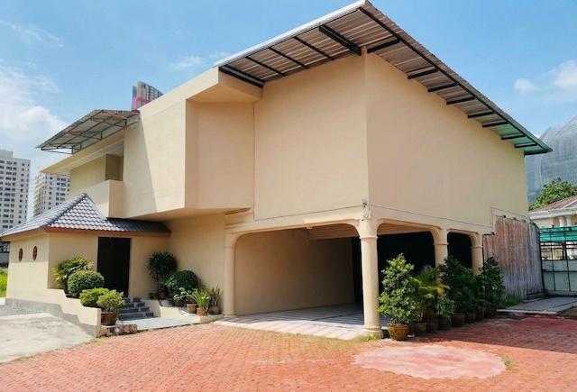 HR 9611 ให้เช่าบ้านเดี่ยว อินทามระ 3 พญาไท ใกล้ BTS สะพานควาย ที่ดิน 307 ตร.ว จอดรถ 10 คัน เหมาะทำออฟฟิศ คลินิก สตูดิโอ