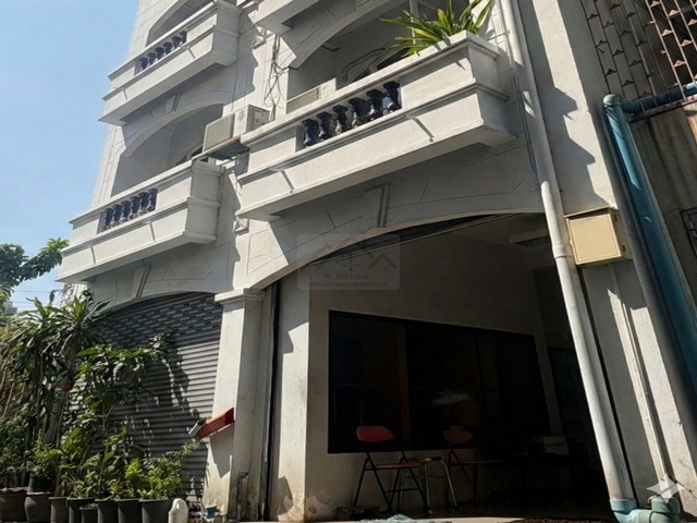 ให้เช่าโฮมออฟฟิศ 4 ชั้น 386 ตรม. ซอยสวนพลู (สาธร 3) ทำเลใจกลางเมือง แหล่งธุรกิจ  ใกล้ MRT ลุมพินี