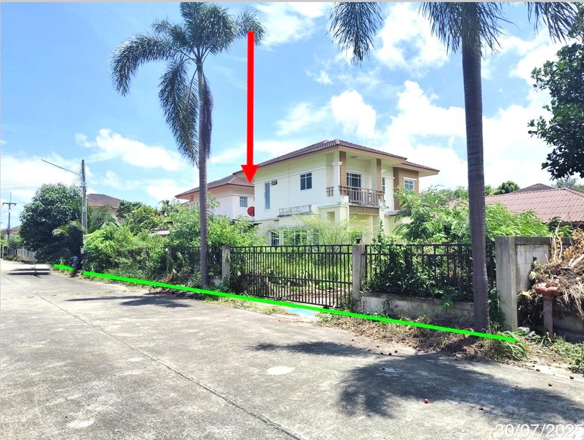 ขายบ้านพรธนา  ถนน สายกระเฉท-หนองผักหนาม   อำเภอ นิคมพัฒนา จังหวัด ระยอง