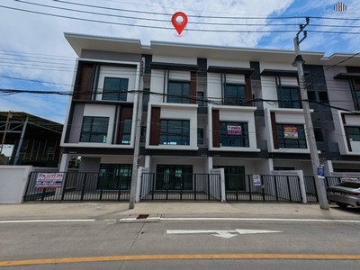 ขายถูกโฮมออฟฟิศขนาด 23.4 ตร.วา ใช้สอย 170 ตร.ม. ทำเลเขตประเวศคลองปักหลัก เฉลิมพระเกียรติรัชกาลที่ 9 ซอย 30