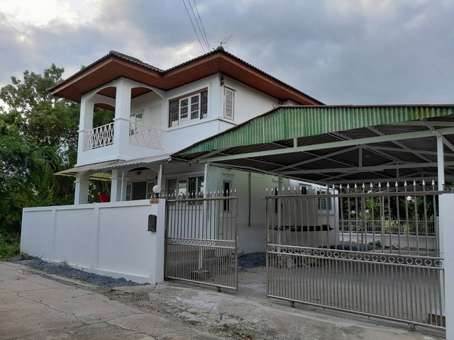 พรีเซ้นทรัพย์ทำเลทองใกล้สิ้นปี บ้าน2 ชั้น 90 ตร.วา บ ต.บ้านใหม่  อ.บางใหญ่ จ.นนทบุรี ขาย 5.3 ลบ.  เช่า 30000 บาท/เดือน