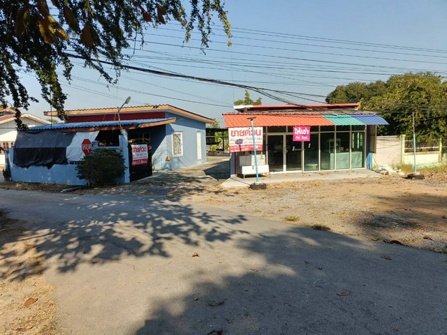 ขายที่ดินพร้อมสิ่งปลูกสร้าง ติดถนนพหลโยธิน อำเภอเมือง จังหวัดนครสวรรค์ เนื้อที่ 244 ตารางวา