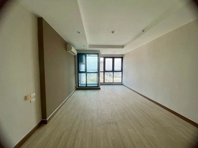 ขายคอนโดใจกลางเมืองศรีราชา ลัดดาพลัส ทำเลดี ชั้นสูง มองเห็นวิวเมือง FP-C01858