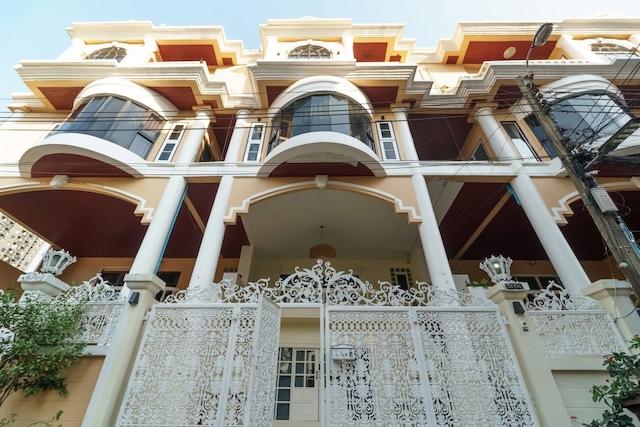 HR 9918  ให้เช่า Luxury Townhome 5 ชั้น ทองหล่อ 25 บ้านหรู Fully Furnished พร้อม Rooftop Jacuzzi ใจกลางสุขุมวิท