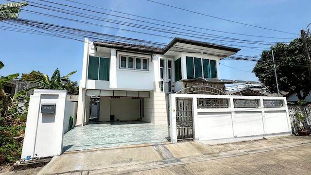 HR 9733 ขาย ให้เช่าบ้านเดี่ยว 2 ชั้น พัฒนาการ 50 ศรีนครินทร์ หมู่บ้านเคหะนคร 3 ใกล้ MRT หัวหมาก