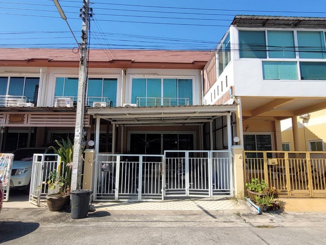 ขายทาวน์เฮ้าส์ หมู่บ้านร่มทิพย์ ปาร์ค ทาวน์โฮม ซอยหทัยราษฎร์ 33 กรุงเทพมหานคร