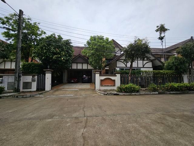 ขายบ้านเดี่ยว 2 ชั้น 141.2 ตร.ว. ลัดดารมย์ เอกมัย-รามอินทรา ใกล้เซ็นทรัลอีสวิลล์