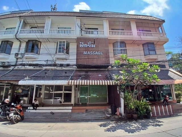 ขาย อาคารพาณิชย์ 3 ชั้น ศรีวรา ทาวน์อินทาวน์ บางกะปิ กรุงเทพ