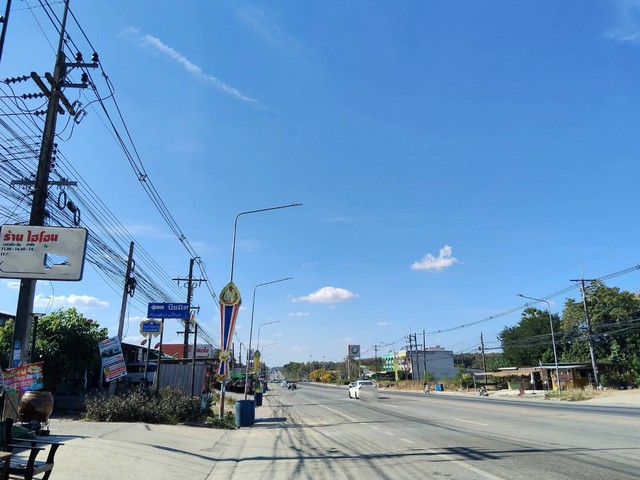 ที่ดิน 1.3 ลบ. ใกล้ โลตัส ตลาดนิคมพัฒนา  ระยอง (ทำเลดี สะดวก จากถนนใหญ่เข้าซอยเพียง 35ม. ซ. บ้านลุงประเสริฐ นิคมพัฒนา)