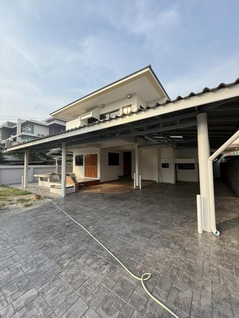 ให้เช่าบ้านเดี่ยว 2 ชั้น 101 ตร.ว. ซอยสังคมสงเคราะห์ 12 ใกล้เซ็นทรัลอีสวิล