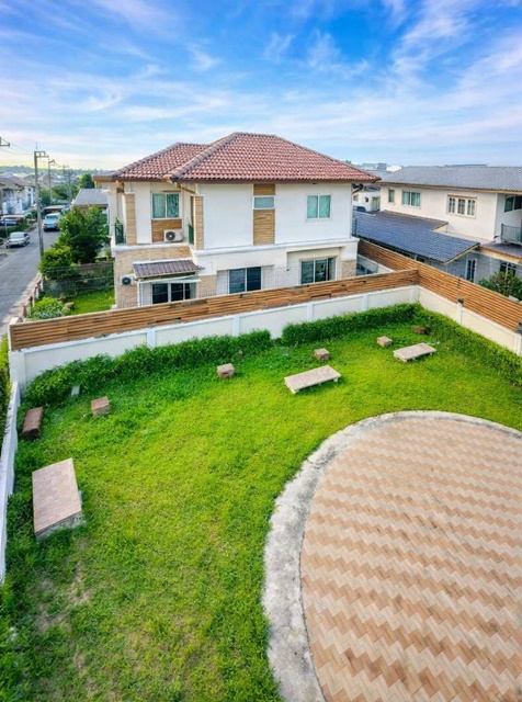 ทาวน์โฮม 2 ชั้น 3 นอน 3 น้ำ ตลาดพระราม 5 800 ม. 36 ตร.ว.หลังริมติดสวน แม็คโคร โลตัส  ไทวัสดุ นครอินทร์ 2 กม.