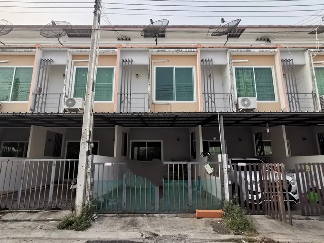 ขาย ทาวน์เฮ้าส์ สมาร์ทแลนด์ นิวสไตส์ 2 ศรีราชา ชลบุรี