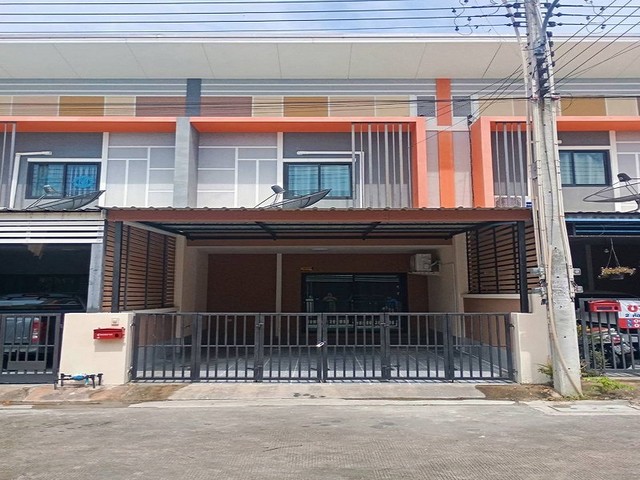 ขายทาวน์เฮ้าส์ ศรีราชา หมู่บ้านเซ็นโต้พาร์ค ใกล้ตลาดบึงวรกิจ TP-H1941