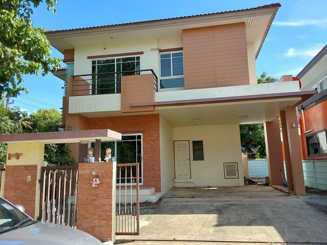 ขายบ้านเดี่ยว  ตำบลหอมเกร็ด อำเภอสามพราน นครปฐม  ห่างจาก เซ็นทรัล ศาลายา 3.8 km.