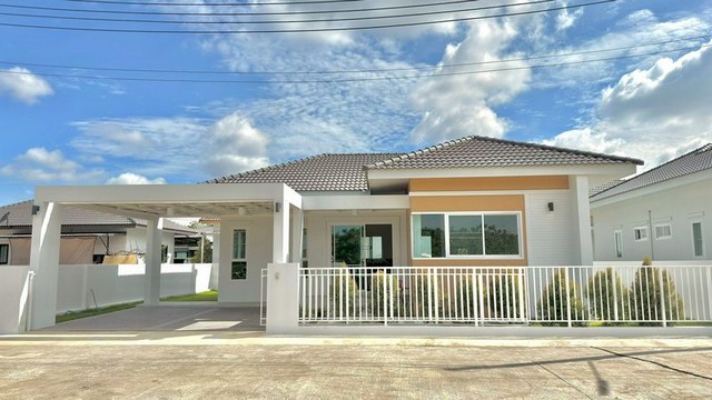 ขายด่วน! บ้านเดี่ยวใหม่ใกล้นิคมลำพูน 3 นอน 2 น้ำ ราคาเพียง 2.5 ล้านบาท