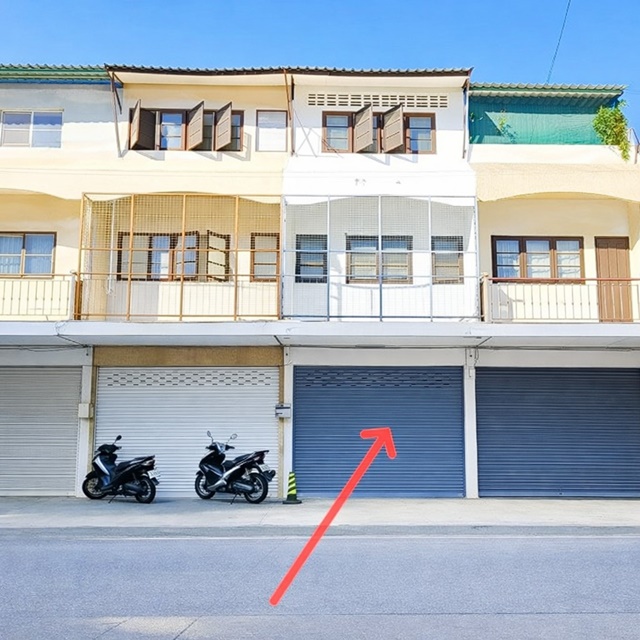 อาคาร 3 ชั้น 3 นอน ไทวัสดุ ศรีนครินทร์ 680ม.BTS โรงเรียนนายเรือ 1.5 กม. 2 น้ำ ใกล้เทศบาลบางเมือง 200 ม.