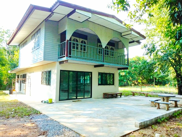 คลองตะแบก 900 ม.NIDA สีคิ้ว บ้านเดี่ยว 2 ชั้นหลังใหญ่ 3 นอน 2 น้ำ อ่างซับประดู่ ปั๊มน้ำมัน ปตท.  1.5ไร่  บรรยากาศร่มรื่น ถ.มิตรภาพ