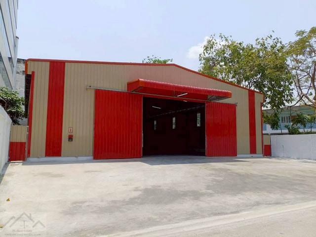 ให้เช่าโกดัง 330 ตร.ม. ถนนอุดมสุข มีที่จอดรถกว้างขวาง ใกล้รถไฟฟ้าสายสีเหลือง