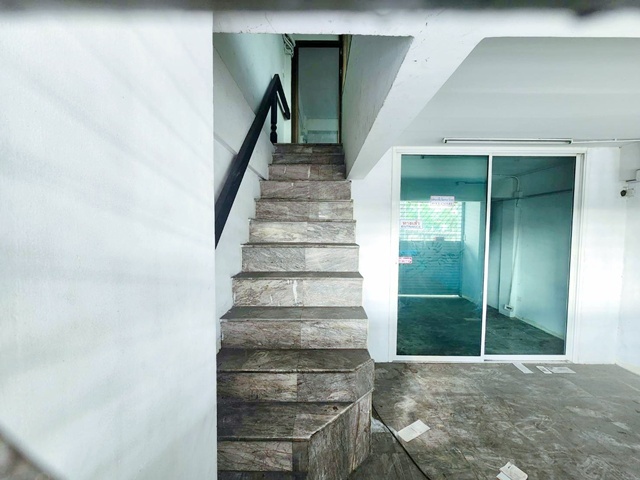 ม.ราชภัฏพระนคร 900 ม.BTSวัดพระศรี 300ม.ให้เช่าอาคารพาณิชย์ 4 ชั้น 20 ตร.วา 320 ตร.ม.4นอน 4 น้ำ พร้อมเฟอร์ฯ แอร์