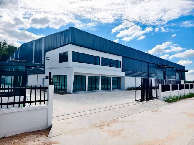 ขายให้เช่าโกดังโรงงานสร้างใหม่ระยอง พื้นที่ 6ไร่   พื้นที่ใช้สอย  5742 ตรม