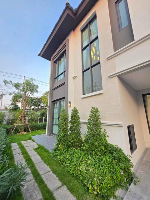 P2043 ขาย ให้เช่า บ้านเดี่ยว 2 ชั้น แกรนด์ พลีโน่ สุขุมวิท-บางนา Pleno Sukhumvit-Bangna