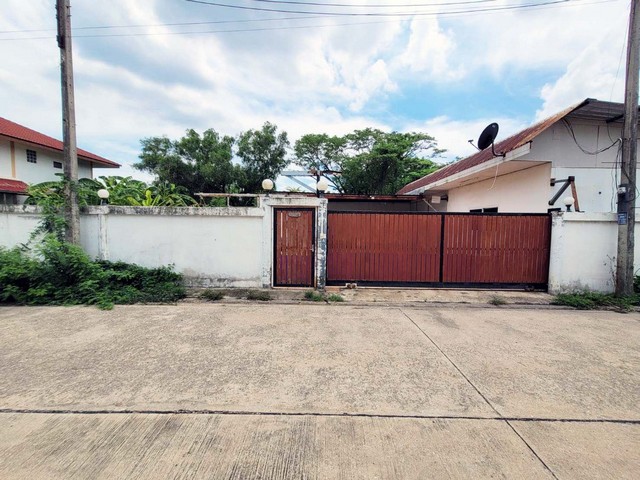 ขายบ้านเดี่ยว  ซอยเอราวัณ 37 ถนนเอราวัณ 1 อำเภอคลองหลวง  ปทุมธานี