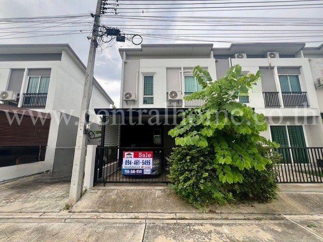 ขายด่วน ทาวน์โฮม ฟอร์เร่ ลำลูกกา คลอง 5 หลังมุม ราคาถูก ทำเลดี
