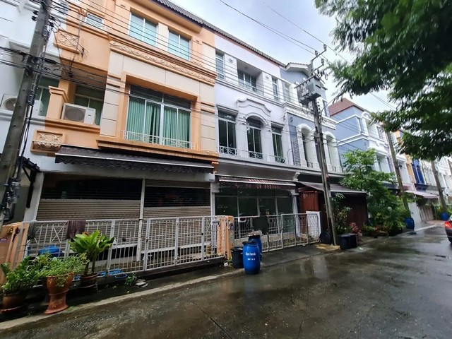 ขายบ้านเดี่ยว โครงการ บ้านกลางเมือง บริติช ทาว์น บางพลี จังหวัดสมุทรปราการ ห่างจาก แม็คโคร ศรีนครินทร์ 0.95 กม.