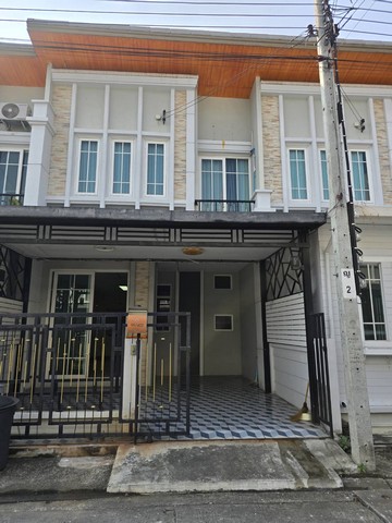 TOWNHOUSE โกลเด้น ทาวน์ 2 ปิ่นเกล้า จรัญสนิทวงค์ 0 Rai 0 ngan 16 ตาราง-วา  2890000 THB ราคาดี เยี่ยม บ้านไม่ซ้ำ เพือนบ้านดี