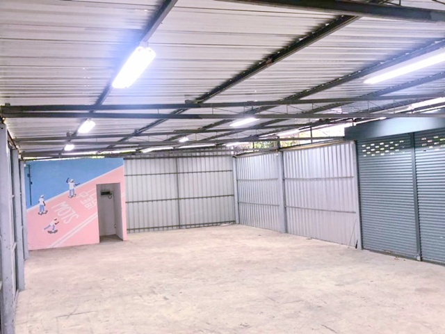 โกดัง โรงงาน พร้อมที่จอดรถส่วนตัว 320 ตร.ม. 80 ตร.วา. รามอินทรา ประเสริฐมนูกิจ MRT ลาดปลาเค้า 900ม.