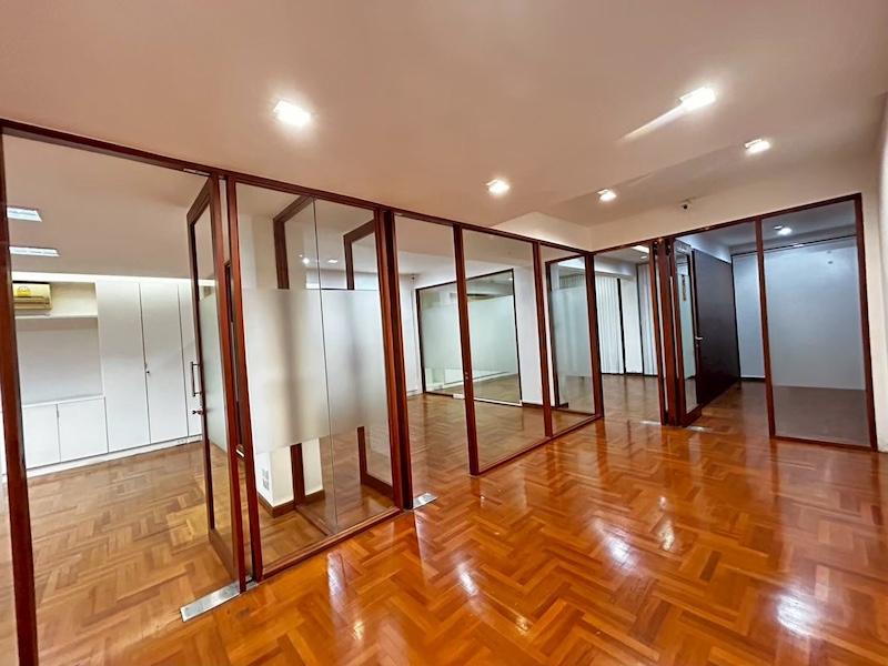 HR 9679 ขายหรือให้เช่าอาคารพาณิชย์ 4 ชั้น กิ่งแก้ว ซอย 62/2 บางพลี สมุทรปราการ ใกล้สนามบินสุวรรณภูมิ เหมาะสำหรับออฟฟิศ