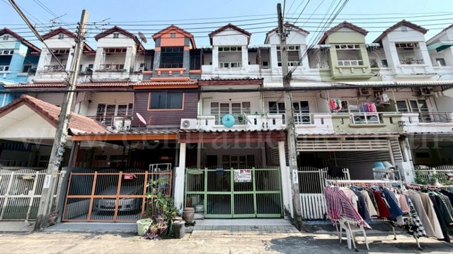 ทาวน์โฮม 3 ชั้น หมู่บ้าน เพลินวิภา รามอินทรา 40 ใกล้ MRT สถานีวัชรพล